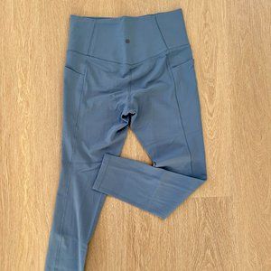 Athleta Salutation Stash Pocket II 7/8 Tight Leggings Medium Tall Cottage Blue